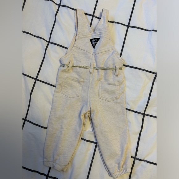Baby B’Gosh Sweat Overalls Cream Size 12 Months - Picture 4 of 7